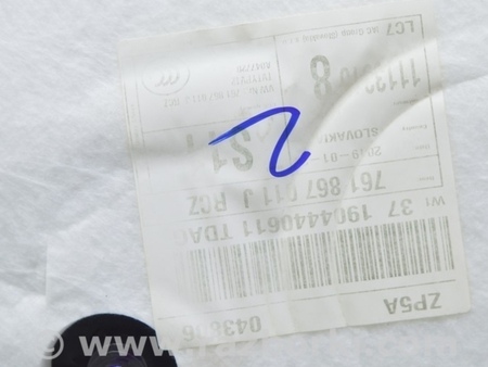 ФОТО Обшивка двери (карточка) перед лев для Volkswagen Touareg (18-...) Одесса