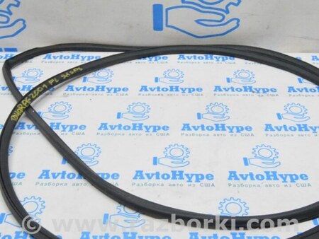 ФОТО Уплотнитель двери перед лев для Volkswagen Touareg (18-...) Одесса