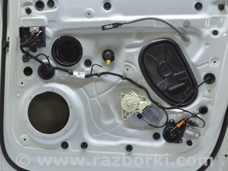 ФОТО Заглушка двери внутренняя перед прав для Volkswagen Touareg (18-...) Одесса