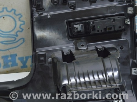 ФОТО Блок кнопок осввещения на накладке для Volkswagen Touareg (18-...) Одесса