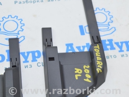 ФОТО Накладка салазок заднего сиденья левая для Volkswagen Touareg (18-...) Одесса