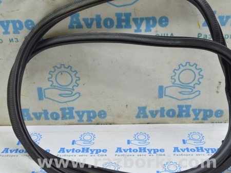 ФОТО Уплотнитель дверного проема зад лев для Volkswagen Touareg (18-...) Одесса