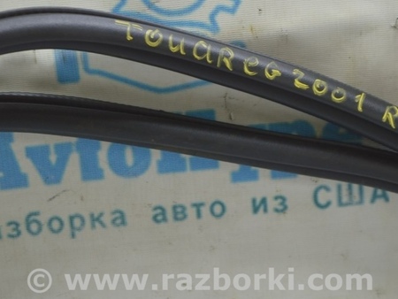 ФОТО Уплотнитель дверного проема зад прав для Volkswagen Touareg (18-...) Одесса