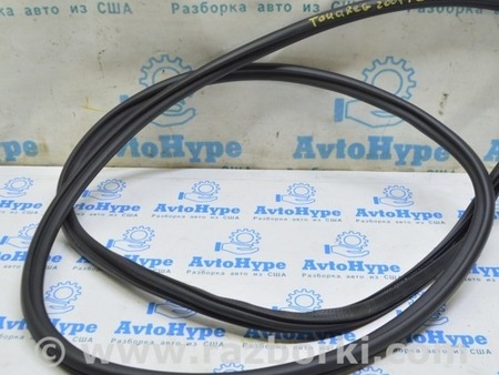 ФОТО Уплотнитель дверного проема перед лев для Volkswagen Touareg (18-...) Одесса