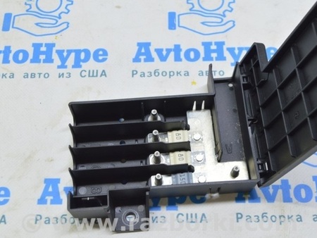 ФОТО Распределительная плита АКБ для Volkswagen Touareg (18-...) Одесса