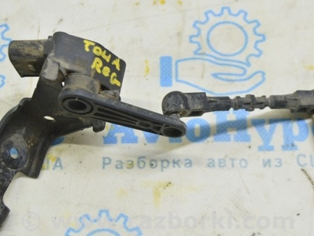 ФОТО Датчик положения кузова с тяжкой для Volkswagen Touareg (18-...) Одесса