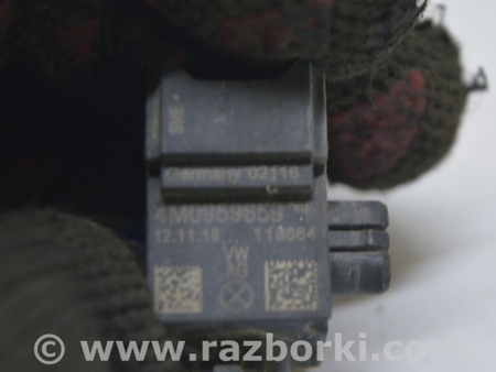 ФОТО Датчик подушки безопасности перед прав для Volkswagen Touareg (18-...) Одесса