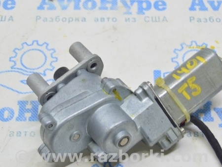 ФОТО Доводчик двери зад лев для Volkswagen T5 Transporter, Caravelle, Multivan (03-15) Одесса