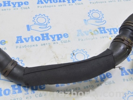 ФОТО Патрубок охлаждения на тройник для Volkswagen T5 Transporter, Caravelle, Multivan (03-15) Одесса
