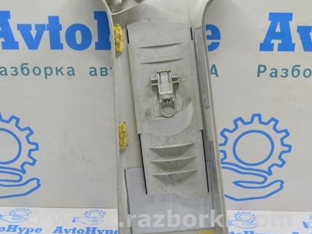 ФОТО Накладка центральной стойки (под ремень) для Volkswagen T5 Transporter, Caravelle, Multivan (03-15) Одесса