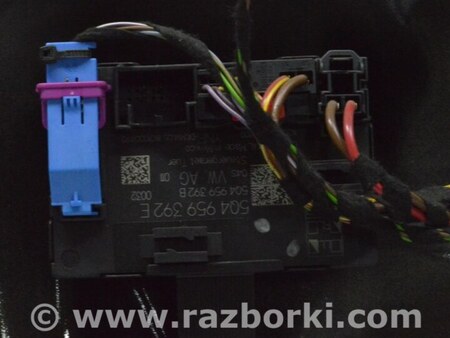 ФОТО Компьютер двери перед прав для Volkswagen Jetta USA (2018-) Одесса