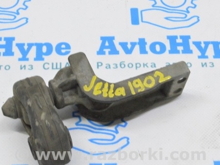 ФОТО Кронштейн глушителя задний с резинкой для Volkswagen Jetta USA (2018-) Одесса