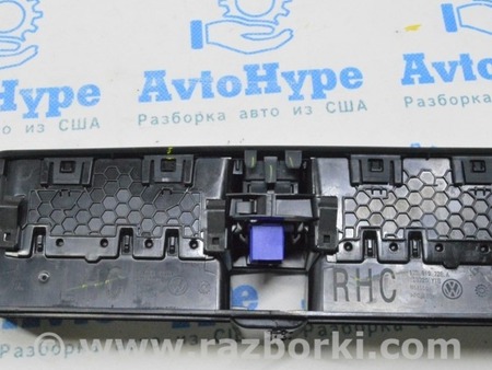 ФОТО Дефлектор воздуховода передней панели центральный для Volkswagen Jetta USA (2018-) Одесса