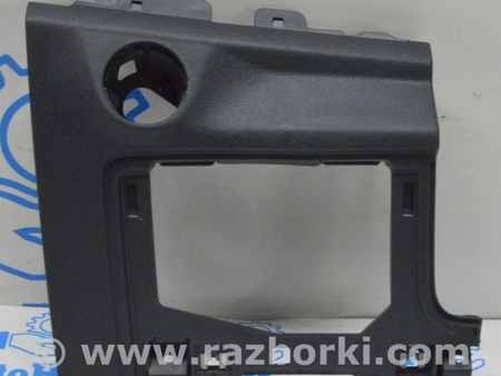 ФОТО Накаладка коленей водителя чёрный треснута для Volkswagen Jetta USA (2018-) Одесса