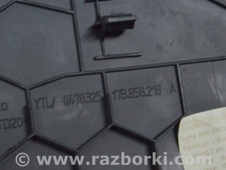 ФОТО Накладка передней панели боковая правая для Volkswagen Jetta USA (2018-) Одесса