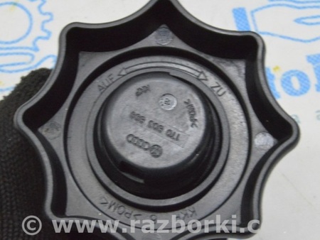 ФОТО Крепление запасного колеса для Volkswagen Jetta USA (2018-) Одесса