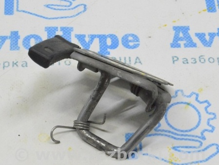 ФОТО Крючок замка капота примят для Volkswagen Jetta USA (2018-) Одесса