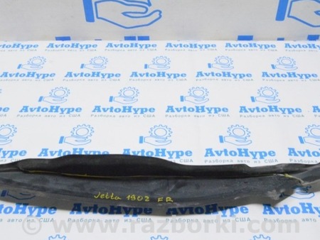 ФОТО Уплотнитель крыла дверь-крыло прав треснут для Volkswagen Jetta USA (2018-) Одесса