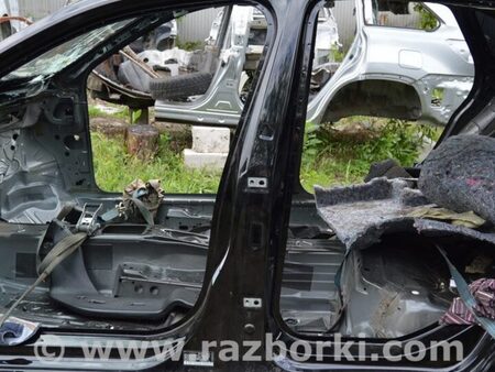 ФОТО Стойка кузовная центральная левая черная для Volkswagen Jetta USA (2018-) Одесса