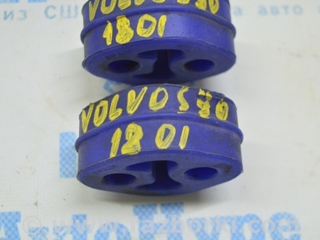 ФОТО Резинка крепления средней части для Volvo S90 Одесса