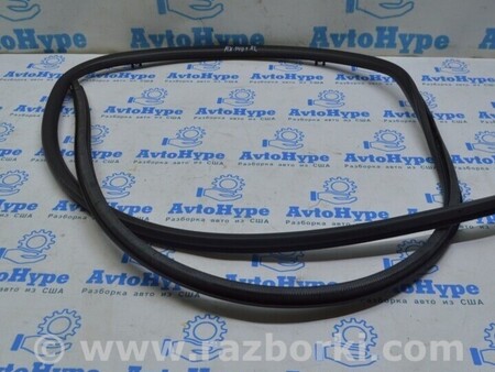 ФОТО Уплотнитель дверного проема зад лев для Lexus RX350/450 (09-15) Одеса