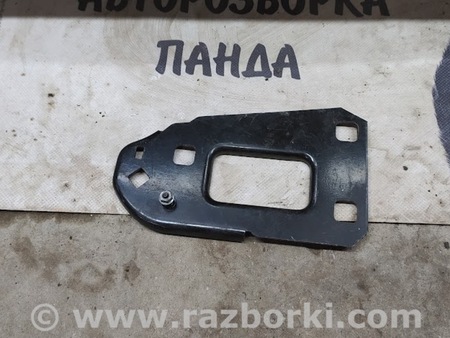 ФОТО Кронштейн для Audi (Ауди) A4 B8 - 8K2, 8K5 (08.2007-11.2015) Львов