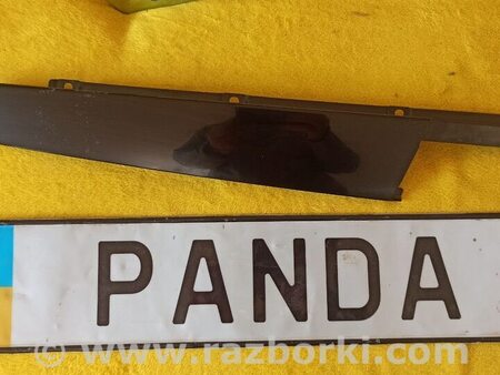 ФОТО Накладка стойки для Audi (Ауди) A4 B9 - 8W2, 8W5 (06.2015-...) Львов