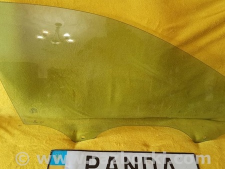 ФОТО Стекло для Audi (Ауди) A4 B9 - 8W2, 8W5 (06.2015-...) Львов