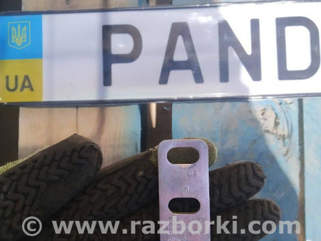 ФОТО кріпильна пластина для Audi (Ауди) A8 D3 (07.2002-10.2009) Львов