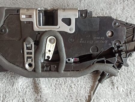 ФОТО Замок для BMW 3 G20 (2019-...) Львов