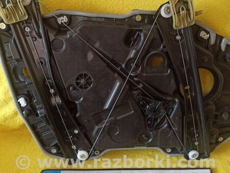 ФОТО Кронштейн стеклоподъёмника для BMW 3 G20 (2019-...) Львів