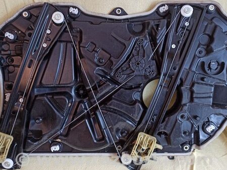 ФОТО Стеклоподъемник для BMW 5 G38 Львів