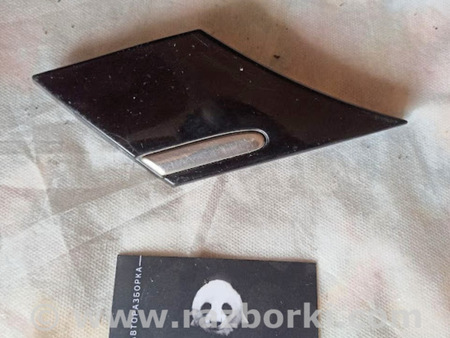 ФОТО Молдинг крыла для Mercedes-Benz W203 Львов