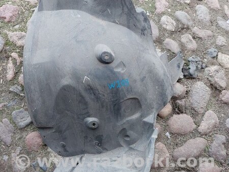 ФОТО Подкрылок для Mercedes-Benz W203 Львов