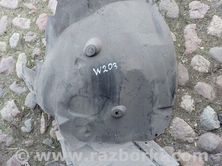 ФОТО Подкрылок для Mercedes-Benz W203 Львов