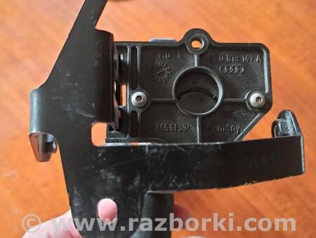 ФОТО кронштейн додаткового водяного насосу для Porsche Macan Львов