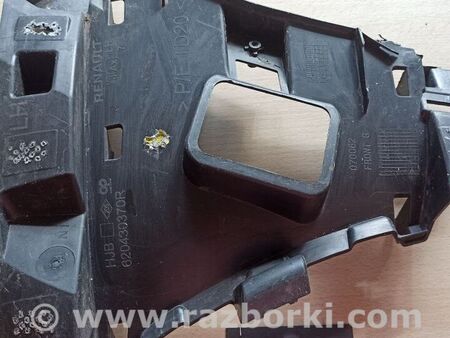 ФОТО кронштейн решітка бампера для Renault Captur (2013-...) Львов