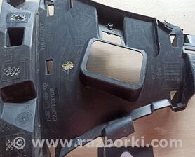 кронштейн решітка бампера Renault Captur (2013-...)