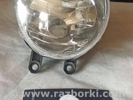 ФОТО Противотуманная фара для Toyota Auris E180 (08.2012-03.2018) Львов