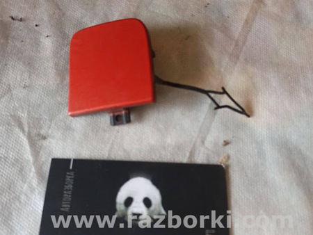 ФОТО Заглушка буксировочного крюка для Volkswagen Passat B8 (2014-2023) Львов