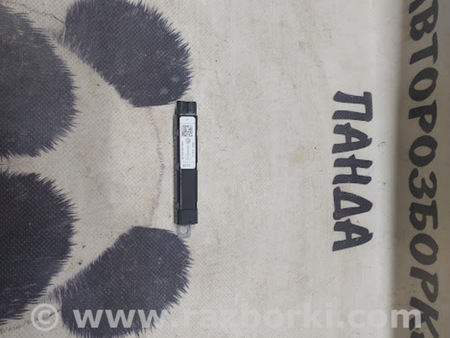 ФОТО Усилитель антенны для Volkswagen Tiguan (2016-) Львов