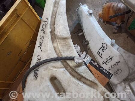 ФОТО Бачок омывателя для Volkswagen Touareg (02-07) Львов