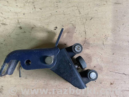 ФОТО Ролик середній зсувних лівих для Renault Kangoo I (97-08) Костопіль