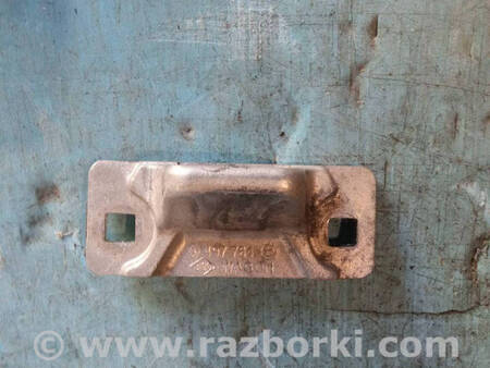 ФОТО Напрямний палець зсувних дверей для Renault Kangoo II (07-21) Костопіль