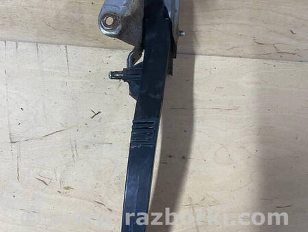 ФОТО Педаль зчеплення для Renault Kangoo II (07-21) Костопіль