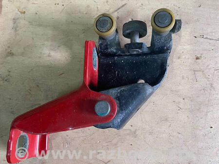 ФОТО Ролик середній зсувних лівих для Renault Kangoo II (07-21) Костопіль