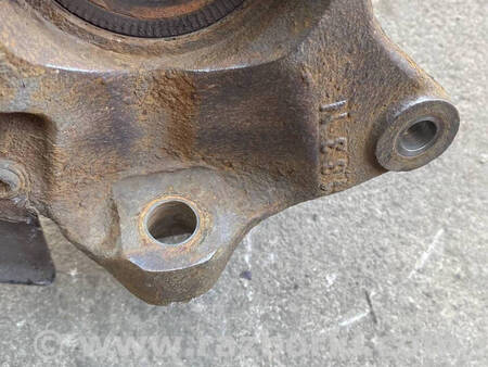 ФОТО СТУПИЦА ПЕРЕДНЯЯ С ЦАПФОЙ для Renault Megane 3 (08-16) Костопіль