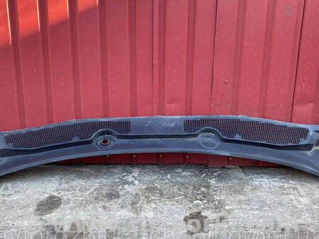 ФОТО Накладка под лобовое стекло для Renault Megane 3 (08-16) Костопіль