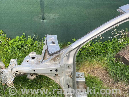 ФОТО Чверть передня ліва для Renault Megane 3 (08-16) Костопіль