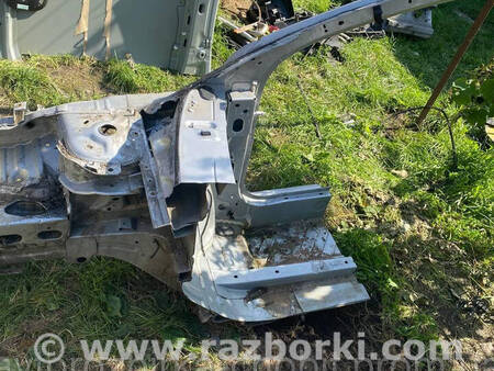 ФОТО Чверть передня права для Renault Megane 3 (08-16) Костопіль